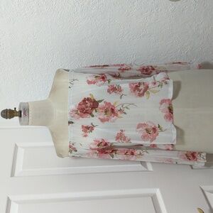 White Off the shoulder Floral Top